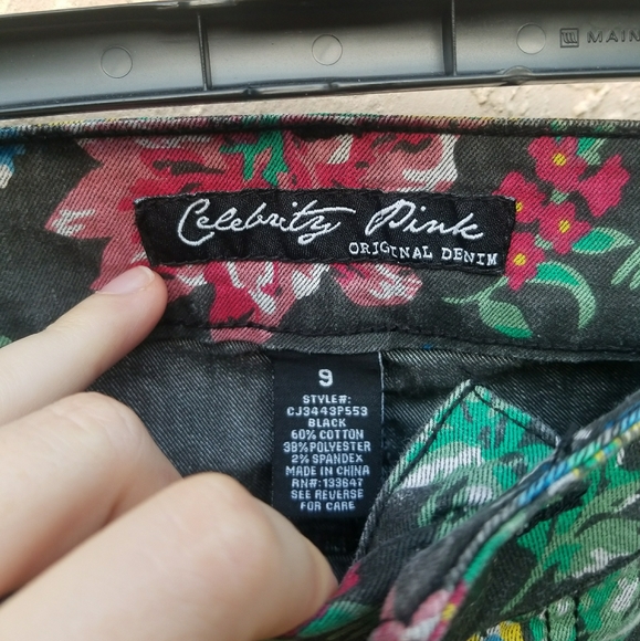 Celebrity Pink Denim Floral Shorts - Picture 3 of 5